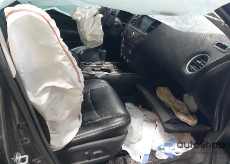 2018 Nissan Pathfinder Platinum из США, поврежденный, VIN 5N1DR2MM1JC676873